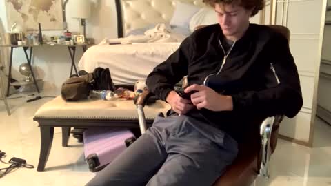 Stepbro online show from 02/07/25, 08:44