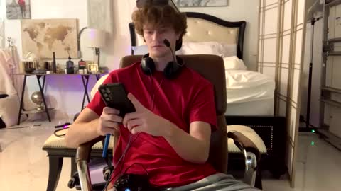 Stepbro online show from 02/07/25, 05:29