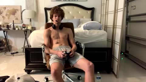 Stepbro online show from 02/08/25, 02:16