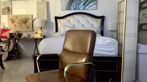 Stepbro online show from 02/09/25, 11:47