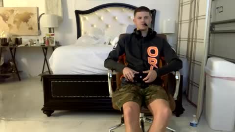 Stepbro online show from 02/10/25, 12:39