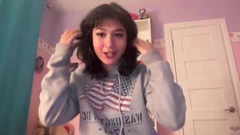 Snapshot of upaydahlia chatting on 10/01/25, 06:19 findom goddess dahlia online show from 10/01/25, 06:19