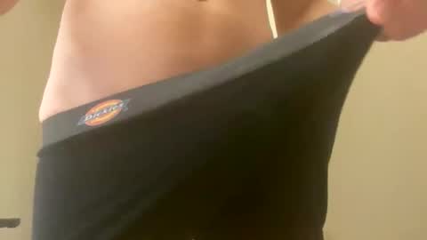 Snapshot of upthemods chatting on 10/31/25, 03:24 upthemods online show from 10/31/25, 03:24