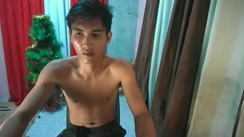 Snapshot of ur_boy_jay_ar chatting on 11/26/25, 02:40 ur_boy_jay_ar online show from 11/26/25, 02:40