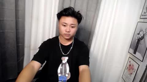 Snapshot of ur_hotguy chatting on 10/01/25, 01:28 ur_hotguy online show from 10/01/25, 01:28
