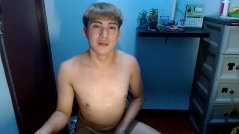 Snapshot of ur_jayqutee chatting on 02/10/25, 04:04 Ur jayqutee online show from 02/10/25, 04:04