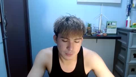 Snapshot of ur_jayqutee chatting on 02/13/25, 12:32 Ur jayqutee online show from 02/13/25, 12:32