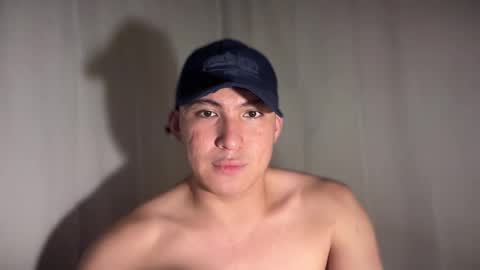 Snapshot of ur_jayqutee chatting on 11/17/25, 02:01 Ur jayqutee online show from 11/17/25, 02:01