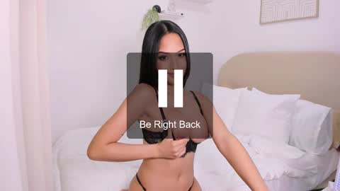 Snapshot of ur_mija_veronica chatting on 12/02/24, 06:32 Veronica Lodge online show from 12/02/24, 06:32