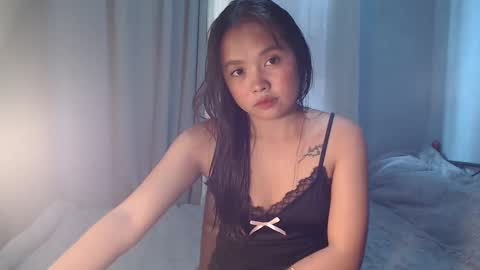 Snapshot of ur_myangel02 chatting on 02/14/25, 12:19 angel online show from 02/14/25, 12:19