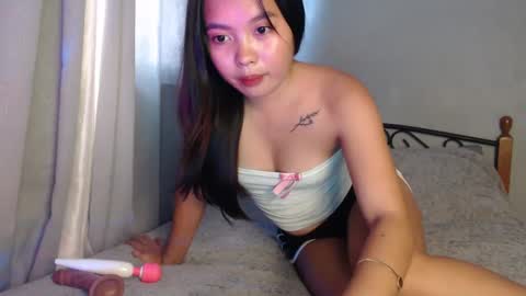 Snapshot of ur_myangel02 chatting on 02/20/25, 03:34 angel online show from 02/20/25, 03:34