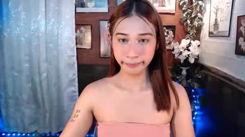 ur_rianlover online show from 10/13/25, 05:18