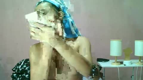 ur_sexybabe_ehra online show from 01/20/25, 12:39