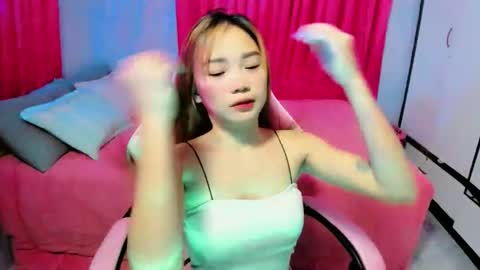 ur_sweetgirl_clarace online show from 10/17/25, 06:27