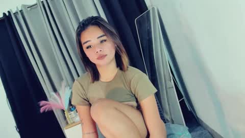 Snapshot of urasian_france69 chatting on 01/24/25, 12:42 FRANCINE cum with me in pvt or pwrd online show from 01/24/25, 12:42