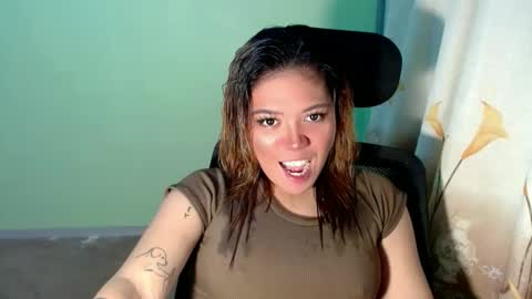 Snapshot of urasian_joy chatting on 10/20/25, 11:32 urasian_joy online show from 10/20/25, 11:32