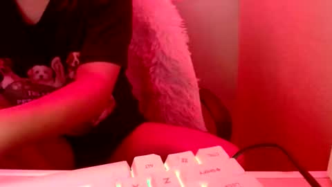 Snapshot of urasian_joy chatting on 11/17/25, 09:20 urasian_joy online show from 11/17/25, 09:20