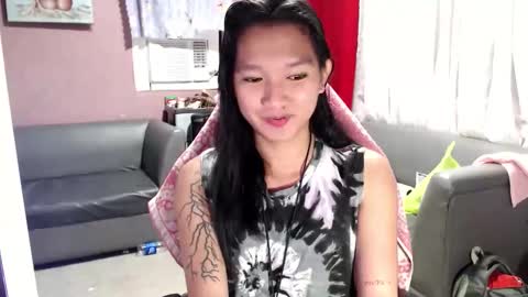 NEWRA  ALLISON online show from 09/23/25, 05:43