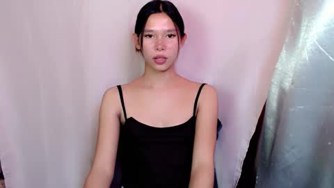 Snapshot of urasian_prettyjane chatting on 10/17/25, 06:27 Jane online show from 10/17/25, 06:27