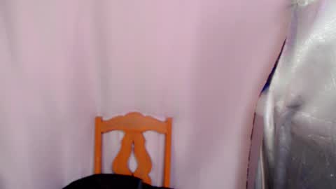 Snapshot of urasian_prettyjane chatting on 10/22/25, 03:23 Jane online show from 10/22/25, 03:23