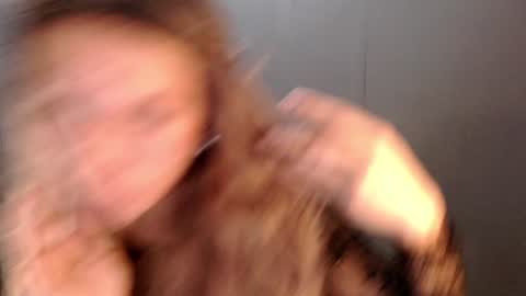 Snapshot of urasian_slut_yana chatting on 01/20/25, 10:51 yana online show from 01/20/25, 10:51