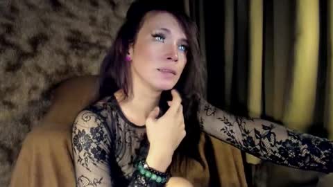 Snapshot of urasian_slut_yana chatting on 02/22/25, 12:29 yana online show from 02/22/25, 12:29