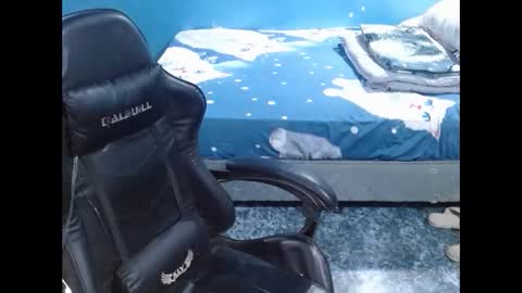 Yamyam hinlayagan online show from 10/15/25, 02:06