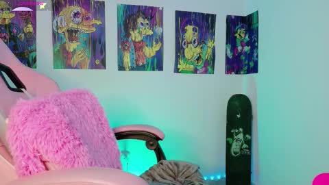 Danielle  online show from 11/04/25, 05:28