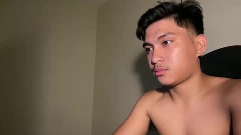 Snapshot of urcuteguy_jhonx chatting on 10/22/25, 08:14 Dannie online show from 10/22/25, 08:14