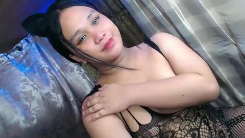 urfantasy_rabbylicious69 online show from 10/28/25, 05:22