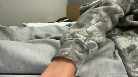 urfavcock6918 online show from 09/17/25, 01:51