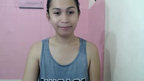 Snapshot of urgirlnabyx chatting on 12/16/24, 11:44 Call me naby online show from 12/16/24, 11:44