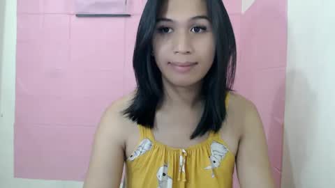 Snapshot of urgirlnabyx chatting on 12/23/24, 01:29 Call me naby online show from 12/23/24, 01:29