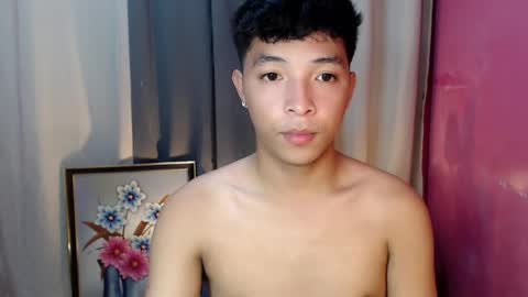 Snapshot of urhotethanxx chatting on 10/27/25, 02:54 Ethan online show from 10/27/25, 02:54