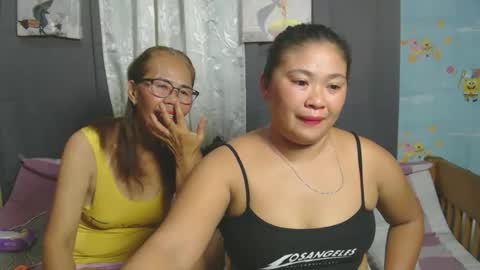 urhotvivian11 online show from 11/04/25, 02:32