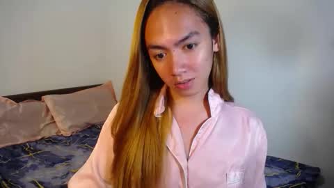 Snapshot of urlovelypinayxxx chatting on 10/12/25, 11:26 MIYA online show from 10/12/25, 11:26