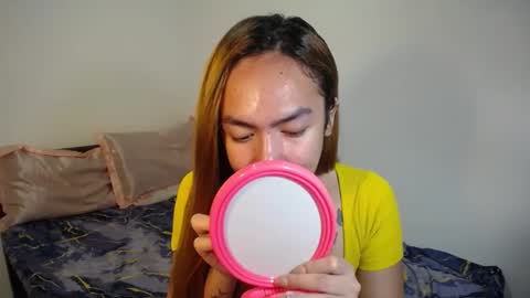 Snapshot of urlovelypinayxxx chatting on 10/14/25, 10:38 MIYA online show from 10/14/25, 10:38