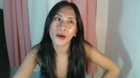 Snapshot of urnaughty_navea18 chatting on 02/04/25, 01:16 Navea online show from 02/04/25, 01:16