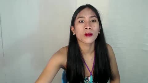 Snapshot of urnaughty_navea18 chatting on 03/03/25, 07:54 Navea online show from 03/03/25, 07:54