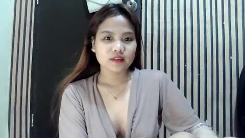 urpinaycutie online show from 01/02/25, 03:40