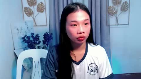 JUST CALL ME LLANA online show from 11/13/25, 06:01