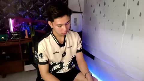 ursweet_jade online show from 10/22/25, 10:26