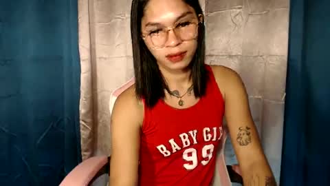 ursweet_zeviixx online show from 01/22/25, 06:20