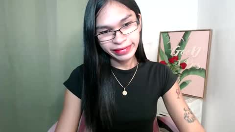 ursweet_zeviixx online show from 10/11/25, 08:46