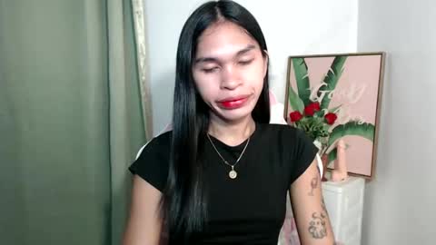 ursweet_zeviixx online show from 10/19/25, 09:10