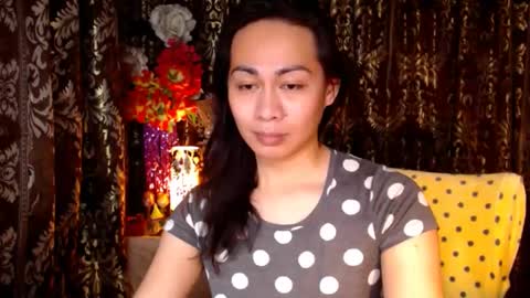 Snapshot of urtimelessbeauty chatting on 01/27/25, 09:22 Merca online show from 01/27/25, 09:22