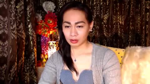 Snapshot of urtimelessbeauty chatting on 01/28/25, 10:12 Merca online show from 01/28/25, 10:12