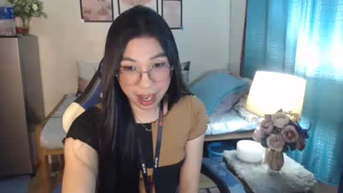 Ashley Kate Mateo Gray online show from 02/19/25, 02:12