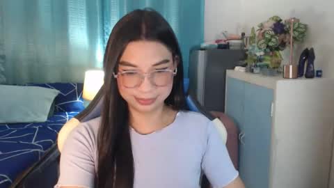 Ashley Kate Mateo Gray online show from 09/17/25, 08:38