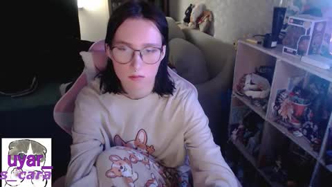 Snapshot of uyar_ chatting on 09/18/25, 09:33 Cara online show from 09/18/25, 09:33